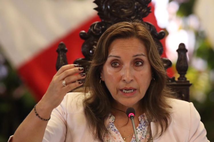 La presidenta de Perú, Dina Boluarte, en una fotografía de archivo. EFE/Paolo Aguilar