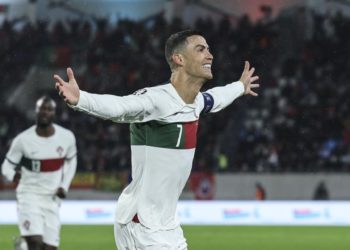 0-6. Portugal resuelve por la vía rápida con otro doblete de Cristiano