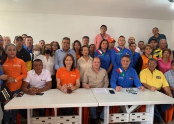 Tramas de corrupción dan fuerza a las elecciones primarias de la plataforma unitaria