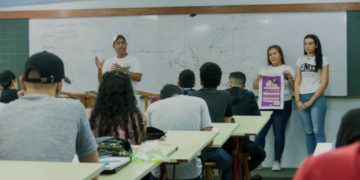 Miembros del Cenurr realizan charlas sobre prevención de la violencia de género