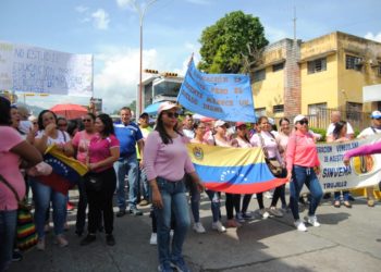 Educadoras celebraron el Día de la Mujer en la calle