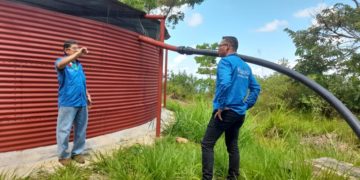 Concejales de Rafael Rangel: Alcaldía «armó y pintó» de rojo viejo tanque australiano y lo presentó ante el CFG como nuevo