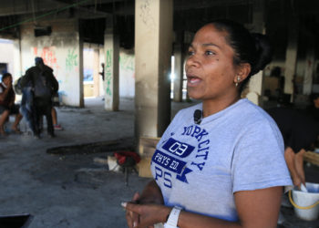 El miedo persiste entre migrantes a una semana del fatal incendio en México