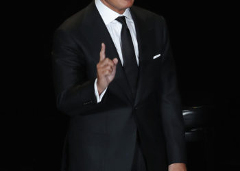 Luis Miguel anuncia gira de 43 conciertos para 2023
