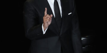 Luis Miguel anuncia gira de 43 conciertos para 2023