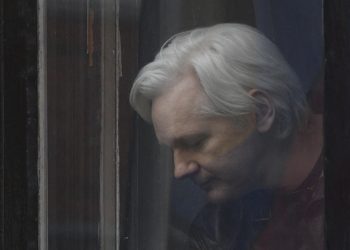 Parlamentarios australianos y británicos piden la liberación de Julian Assange