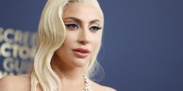 Lady Gaga y George Clooney se suman al Comité de las Artes de Biden