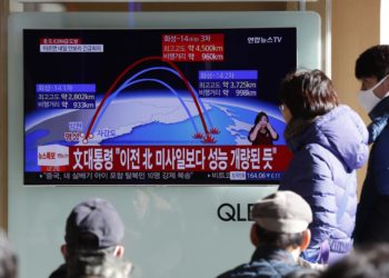 Japón confirma que el misil norcoreano ha caído fuera del país y de sus aguas