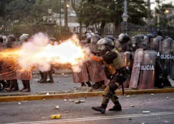 Perú crea un equipo especial de fiscales para investigar muertes en protestas