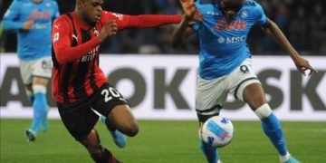 Milan-Nápoles, el duelo entre un pasado histórico y un futuro prometedor