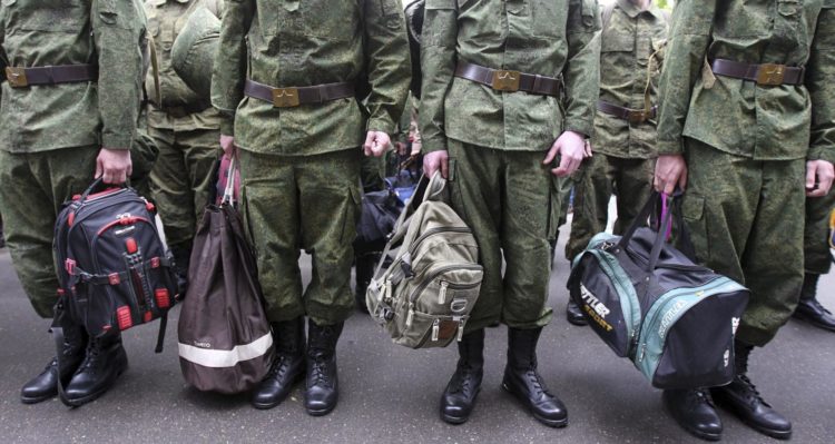 Imagen de archivo de reclutas rusos. EFE/ SERGEI ILNITSKY