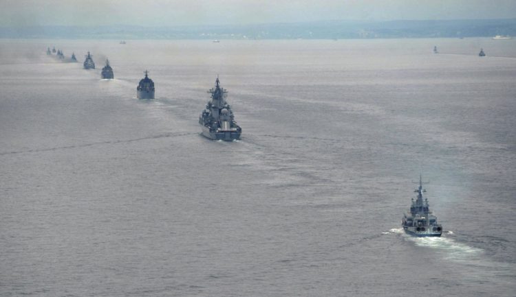 Imagen de archivo de varios buques de guerra de la Flota del Pacífico rusa. EFE/Alexey Nikolsky