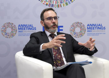 FMI: Latinoamérica crecerá ligeramente en 2023 pero enfrentará una alta inflación