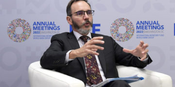 FMI: Latinoamérica crecerá ligeramente en 2023 pero enfrentará una alta inflación