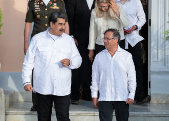 Petro dice que buscará el levantamiento de las sanciones a Venezuela