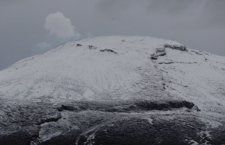 Fotografía del Volcán Nevado del Ruiz, ayer en Murillo (Colombia). EFE/ Ernesto Gúzman Jr.