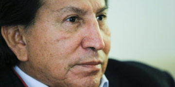 Un tribunal de EE.UU. suspende la extradición a Perú de Toledo durante 14 días