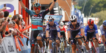 Higuita da un recital en el sprint de Amorebieta