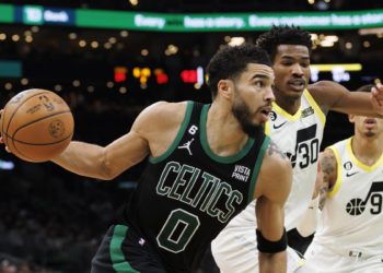 Los Mavericks tiran la toalla y los ‘grandes’ ya solo piensan en los ‘playoffs’