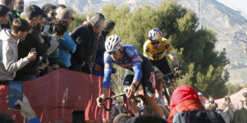 Van der Poel-Van Aert cita de gigantes en el «Infierno del Norte»