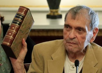 Celebran el cumpleaños número 93 del poeta Rafael Cadenas