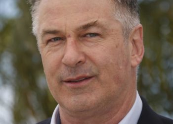 Se reanuda el rodaje de «Rust», el filme del disparo fatal de Alec Baldwin