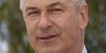Se reanuda el rodaje de «Rust», el filme del disparo fatal de Alec Baldwin