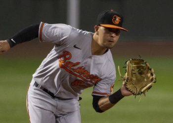 Grand slam de Isacc Paredes en positiva jornada ofensiva para los bates latinos