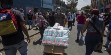 Cepal y FMI proyectan que la economía venezolana se desacelerará este año