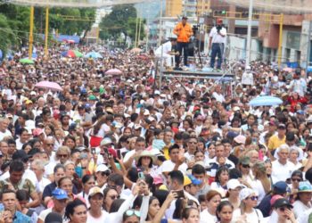 Valera compartió la fe el Día de la Misericordia