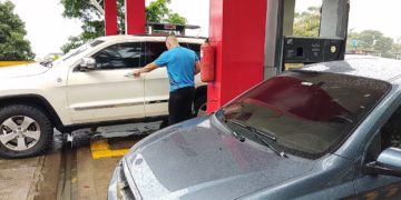 Táchira | Vuelven las colas para abastecer combustible al estado