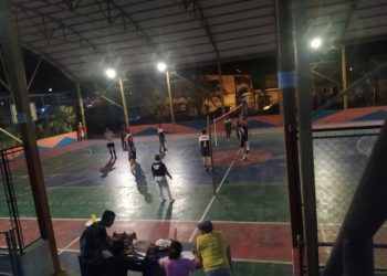 Inicia campeonato de voleibol masculino en Pampanito