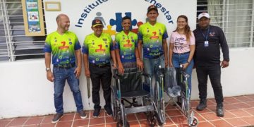 Fundación Richard Parra entrega sillas de rueda al Inbies