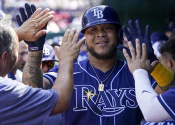 Soler estalla y Ramírez y Franco ayudan a mantener el invicto de los Rays
