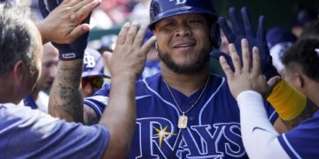 Soler estalla y Ramírez y Franco ayudan a mantener el invicto de los Rays