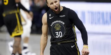 Lakers aceleran hacia los play-in en la gran noche de Curry, Klay y Brunson