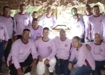 Invitan a peregrinar con la Cruz hasta la Peña Colorada de El Dividive