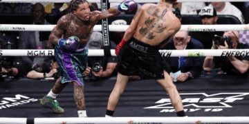 Gervonta Davis vence por nocaut en siete asaltos a Ryan García