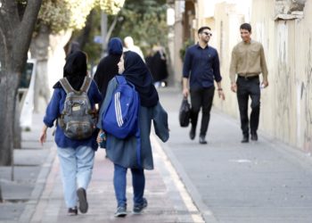 La Policía iraní usará cámaras para identificar a mujeres sin velo