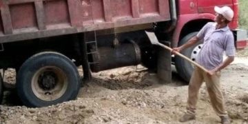 Entregan primera Acreditación a la Pequeña Minería en Trujillo