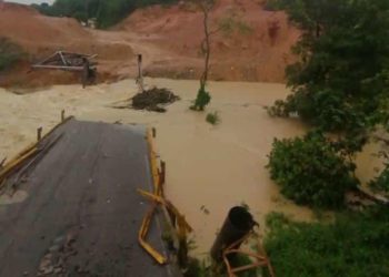 No hay paso por Onia y evalúan cierre preventivo de túneles por la fuerte lluvia
