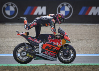 MOTO GP | Sam Lowes marca el mejor tiempo a pesar de las caídas