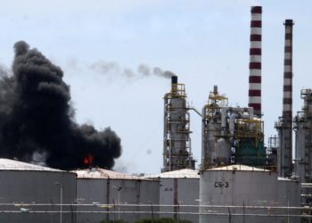 Venezuela y Vietnam revisan planes de cooperación en materia petrolera