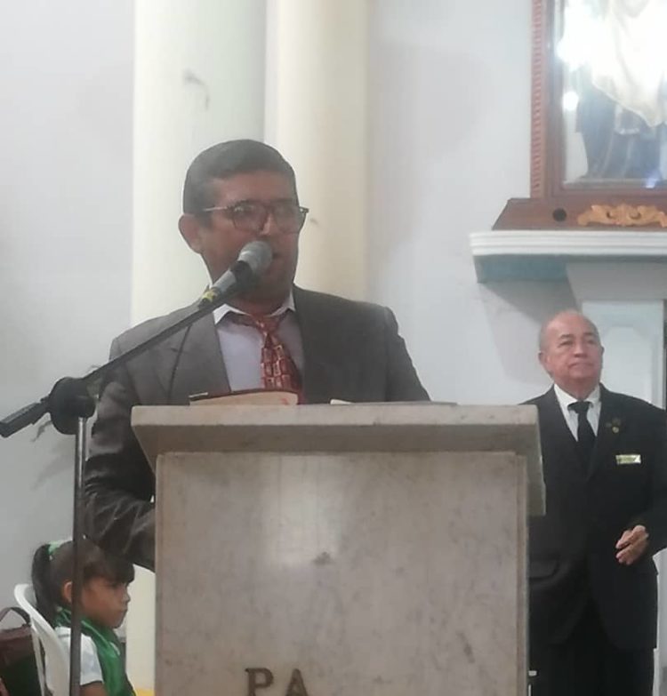 Profesor y concejal Rafael Durán dirigió las actividades.