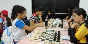Ana Isabella Acosta subcampeona nacional de ajedrez Sub 18 femenino
