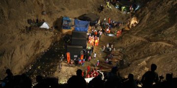 Recuperan los cuerpos de 27 trabajadores fallecidos en mina del sur de Perú