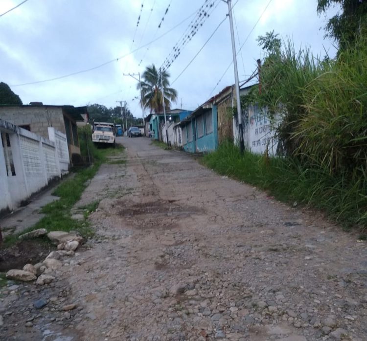 En deplorables condiciones se encuentran las calles de San Juan de Isnotú.