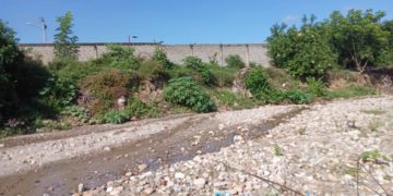 Quebrada Los Hoyos en Sabana Grande sigue representando un peligro para familias del lugar