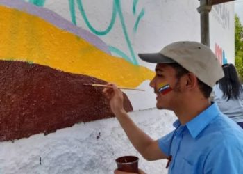 Realizan mural en honor al autismo con la colaboración de niños de Educación Especial en Boconó