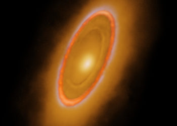 La estrella Fomalhaut podría tener un sistema planetario complejo